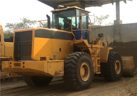 厦工956装载机改装案例